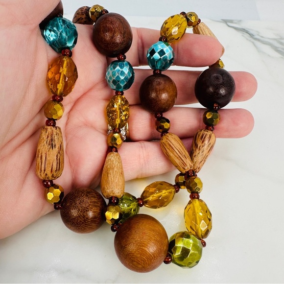 Vintage Joan Rivers Long Beaded Necklace Wood Crystal Beads Green Metallic Blue - Picture 6 of 11